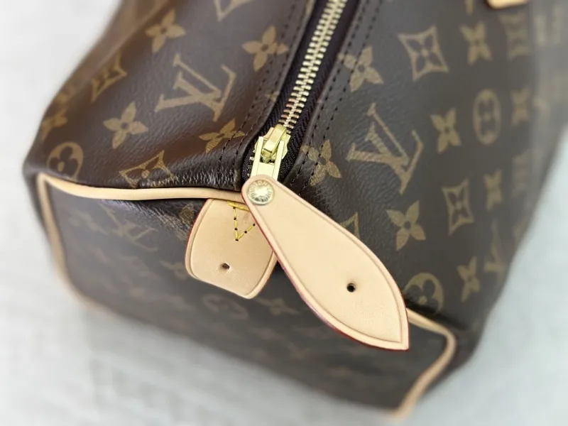 LV Travel Bags-1 - Image 7