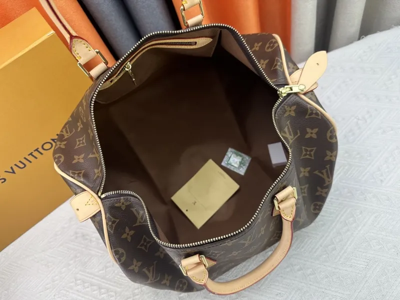 LV Travel Bags-1 - Image 9