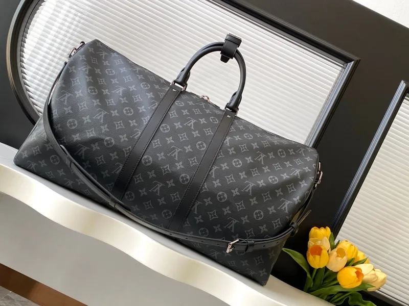Alternative view of LV Travel Bags-2