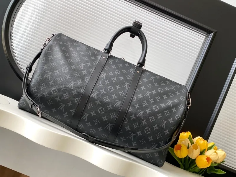 Alternative view of LV Travel Bags-3