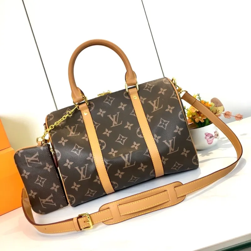Alternative view of LV Travel Bags-5