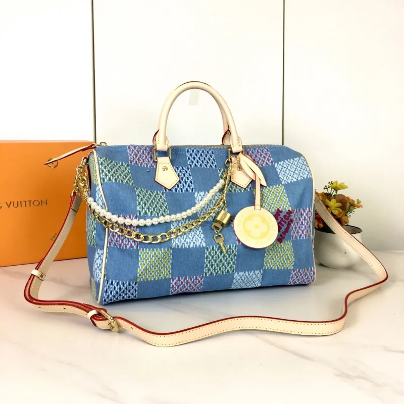 LV Travel Bags-7