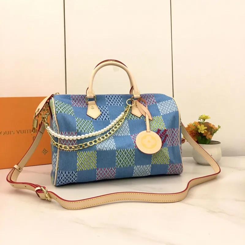 LV Travel Bags-7 - Image 5