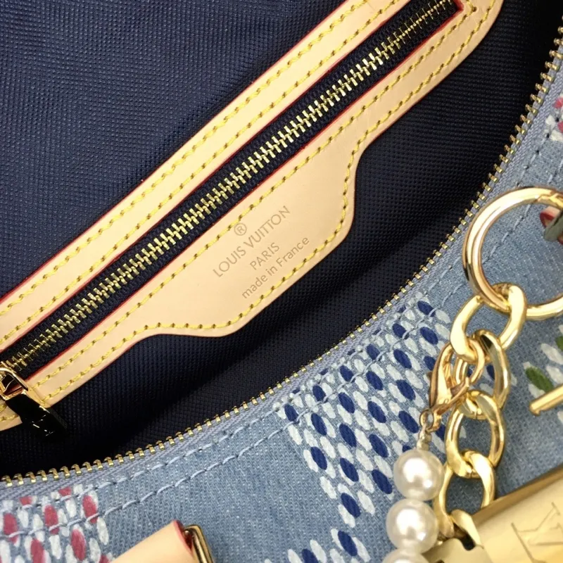 LV Travel Bags-7 - Image 8