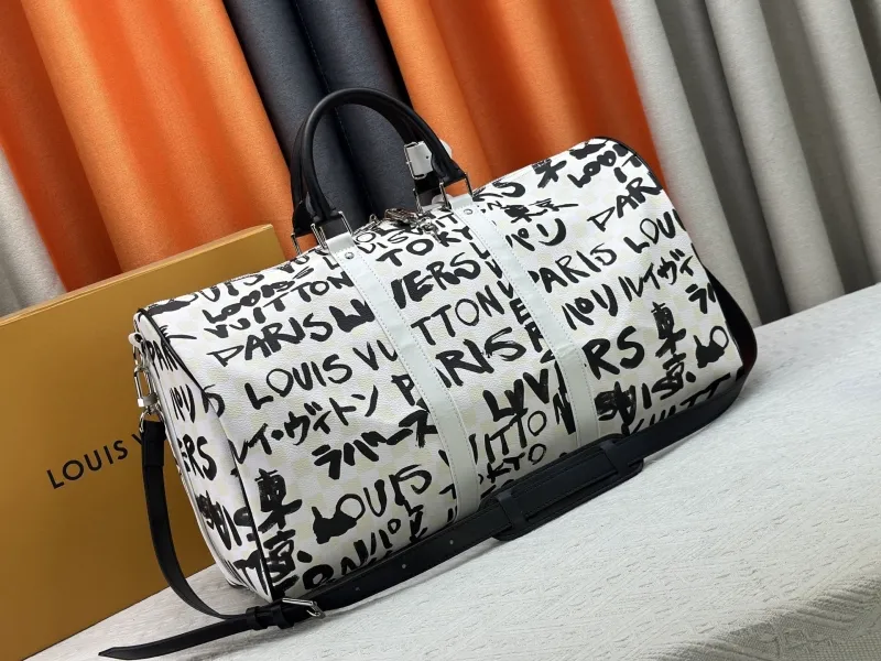 Alternative view of LV Travel Bags-8