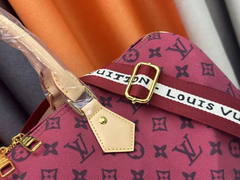 LV Travel Bags-12 - Image 7