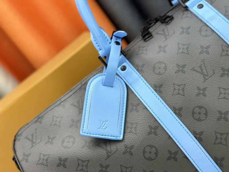 LV Travel Bags-17 - Image 7