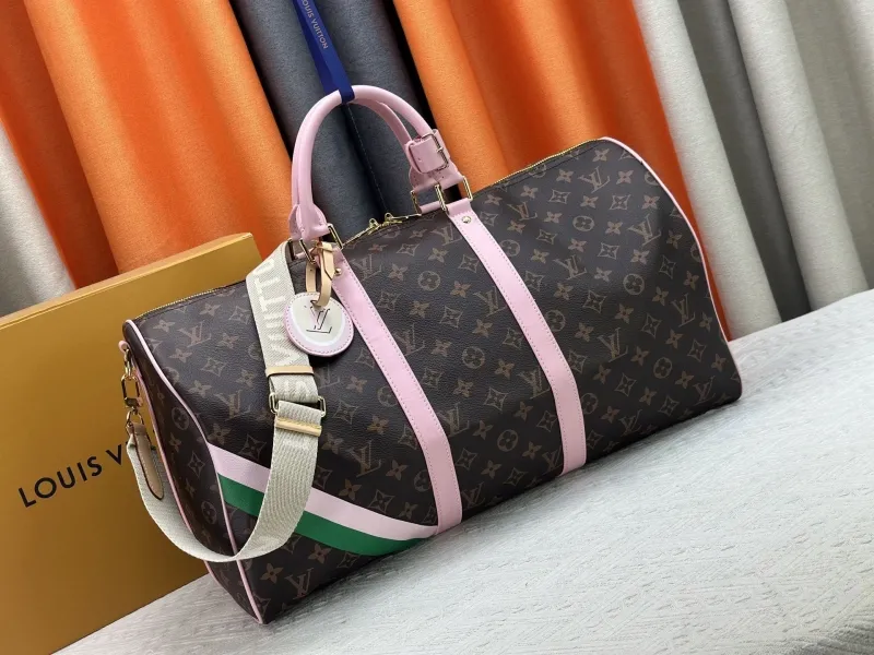 Alternative view of LV Travel Bags-20
