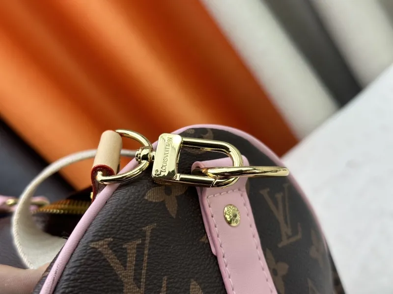 LV Travel Bags-20 - Image 6