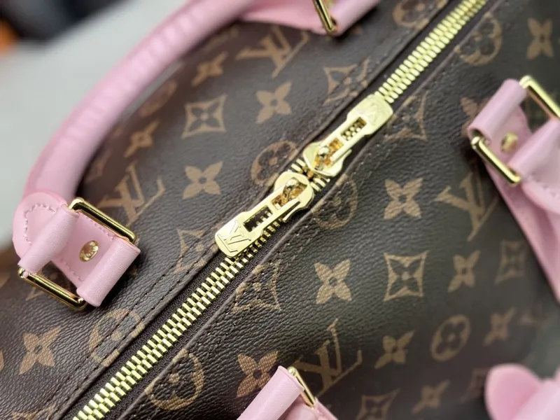 LV Travel Bags-20 - Image 7