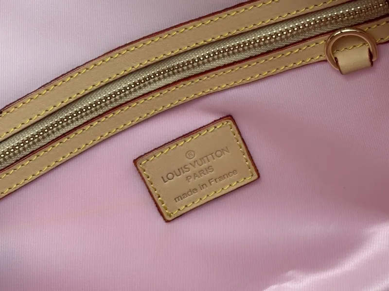 LV Travel Bags-20 - Image 8