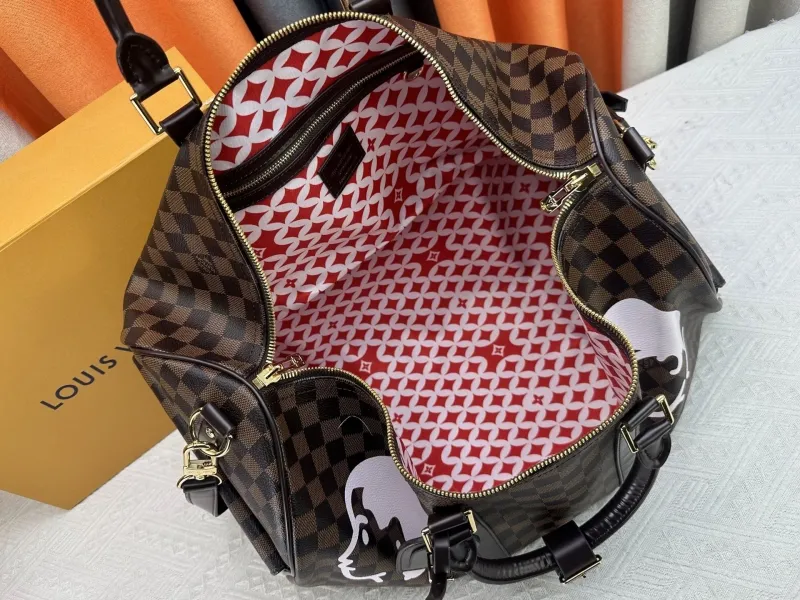 LV Travel Bags-21 - Image 9
