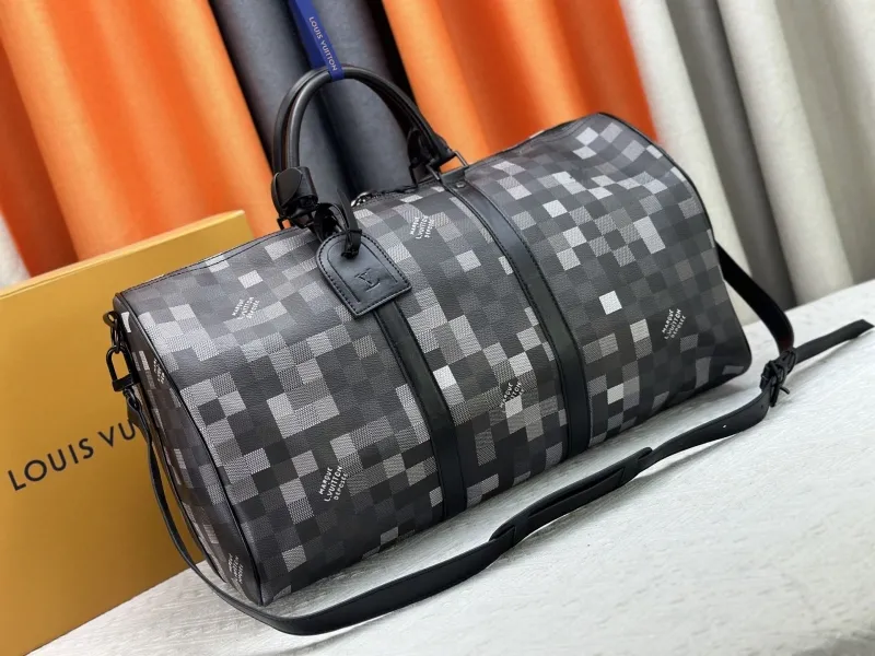 Alternative view of LV Travel Bags-22
