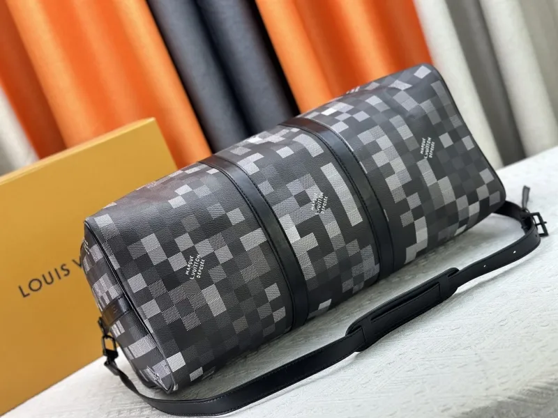 LV Travel Bags-22 - Image 5