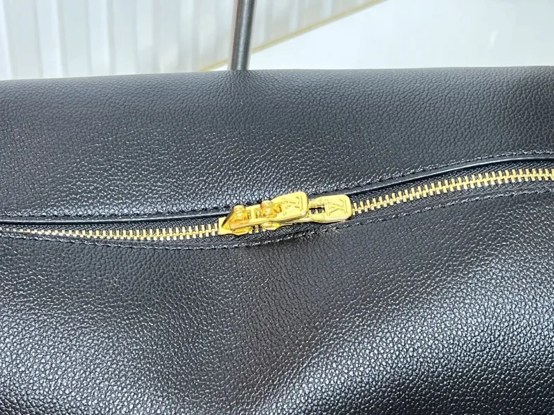 LV Travel Bags-26 - Image 6