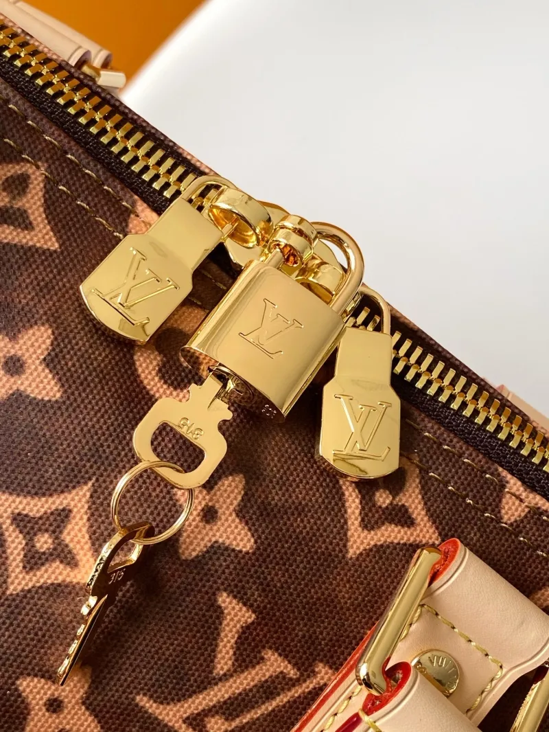 LV Travel Bags-31 - Image 7