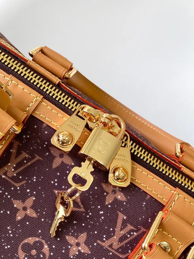 LV Travel Bags-35 - Image 7