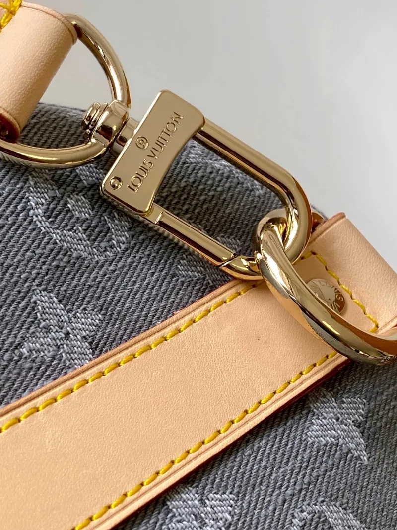 LV Travel Bags-36 - Image 7
