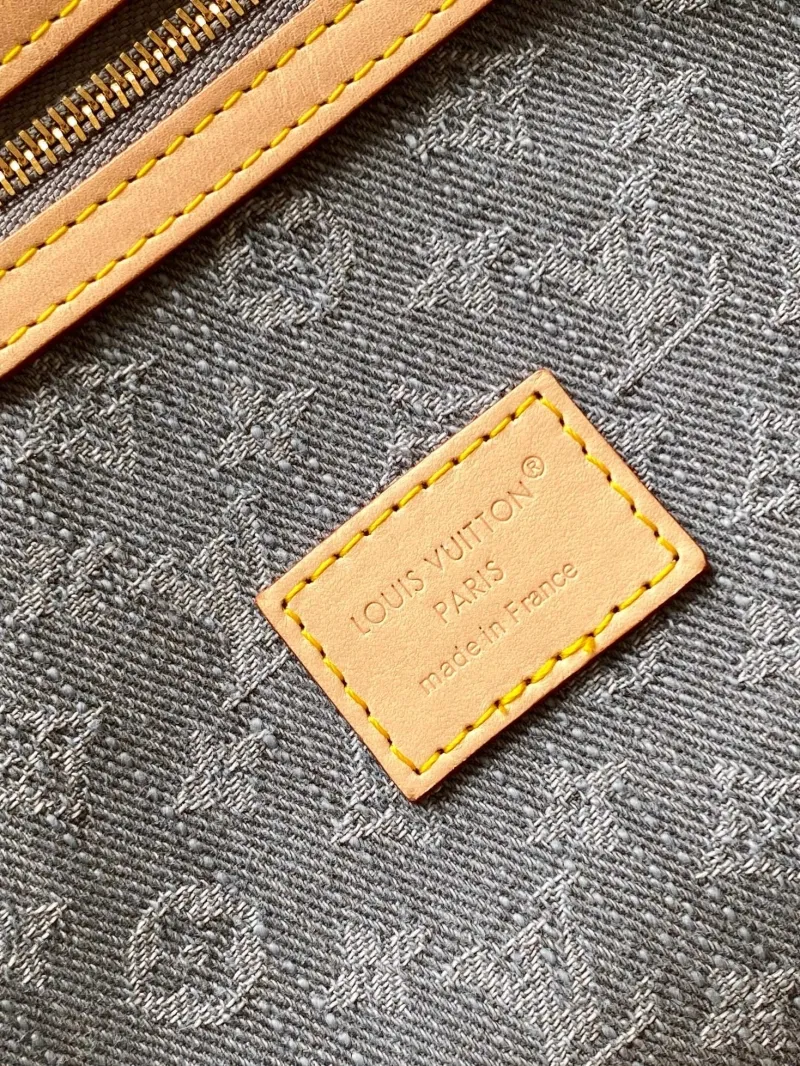 LV Travel Bags-36 - Image 9