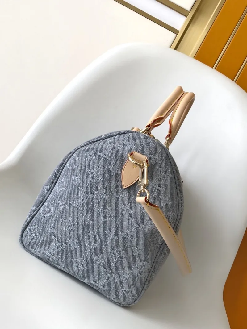 Alternative view of LV Travel Bags-38