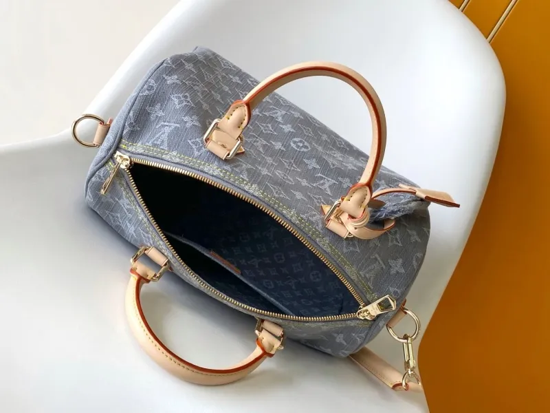 LV Travel Bags-38 - Image 8