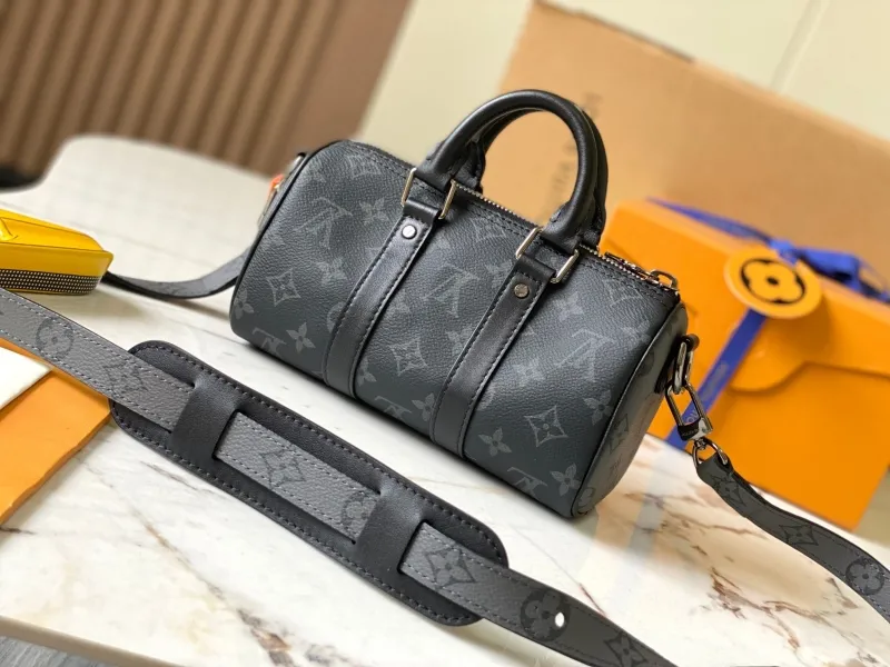 LV Travel Bags-40 - Image 3