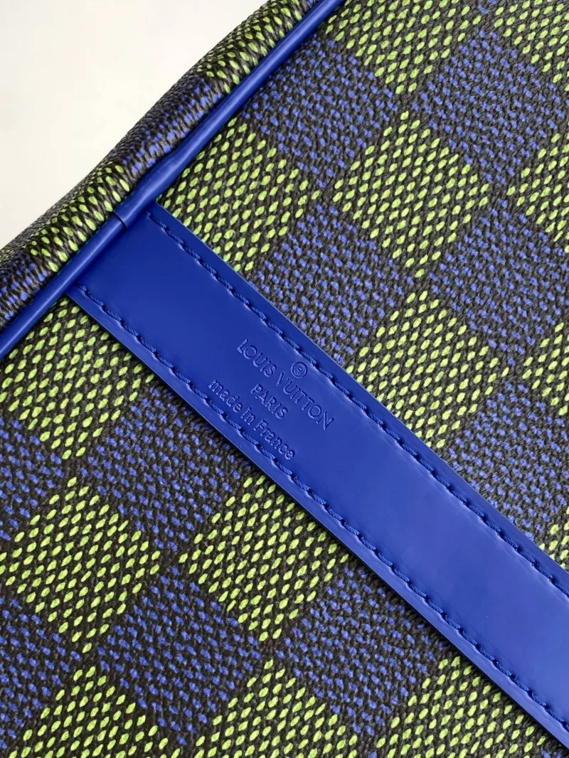 LV Travel Bags-45 - Image 7