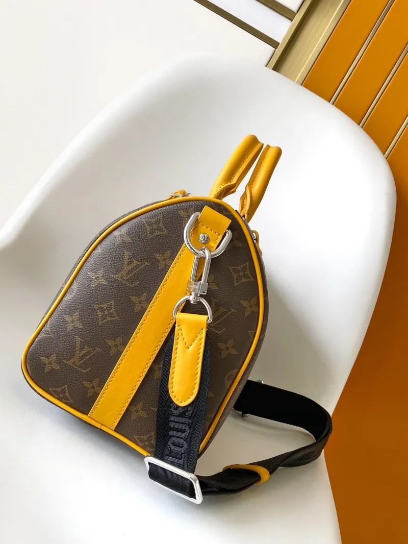 Alternative view of LV Travel Bags-46