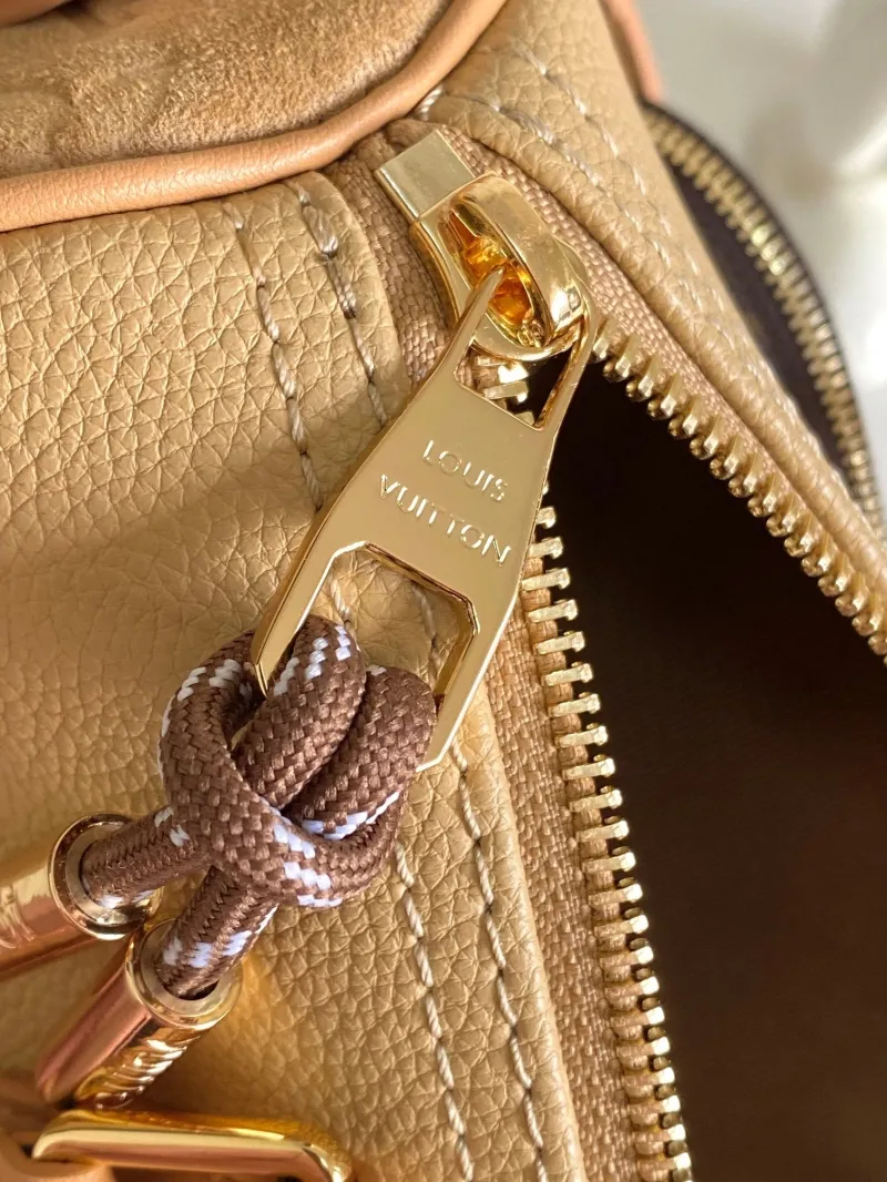 LV Travel Bags-51 - Image 9
