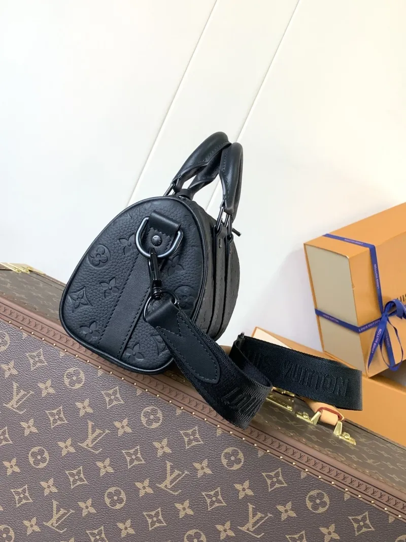 Alternative view of LV Travel Bags-54