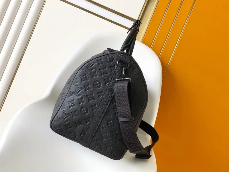 Alternative view of LV Travel Bags-84