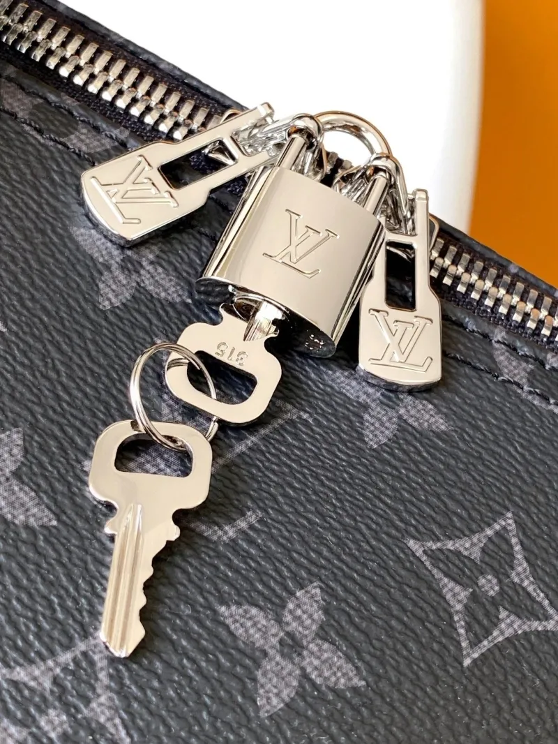 LV Travel Bags-85 - Image 5