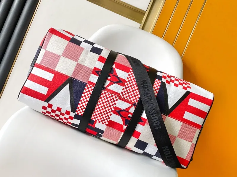 LV Travel Bags-88 - Image 4