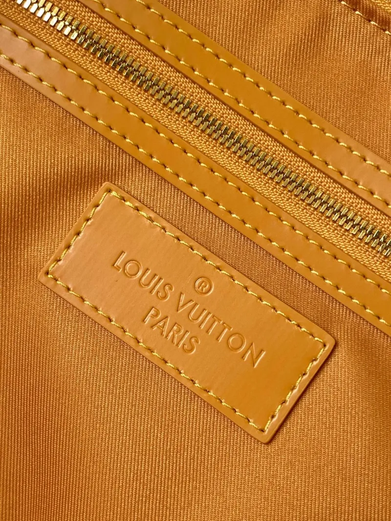 LV Travel Bags-92 - Image 9