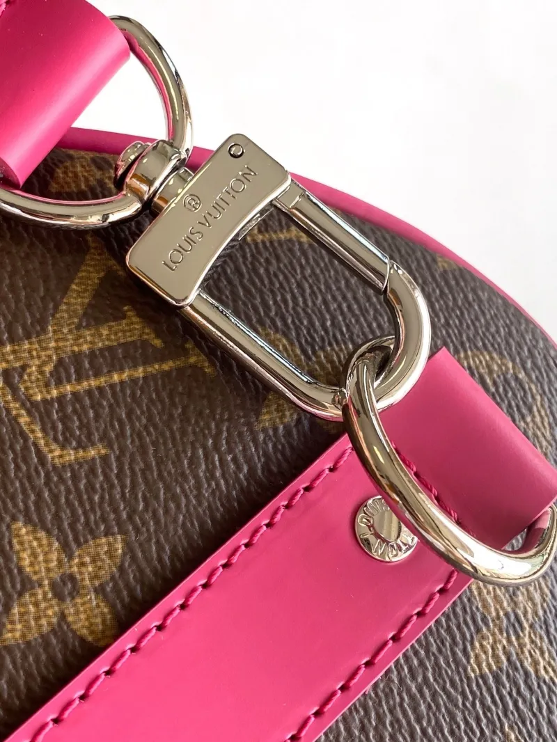 LV Travel Bags-101 - Image 7