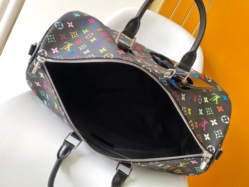 LV Travel Bags-103 - Image 8