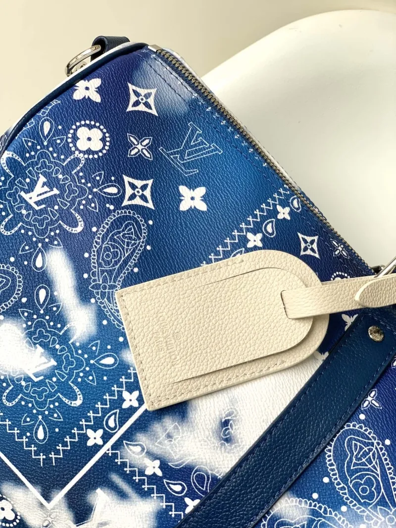 LV Travel Bags-105 - Image 5