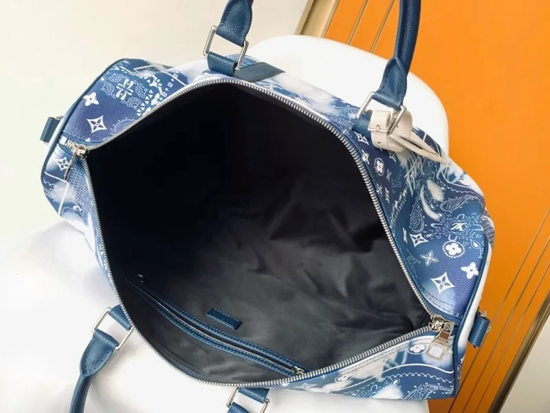 LV Travel Bags-105 - Image 8