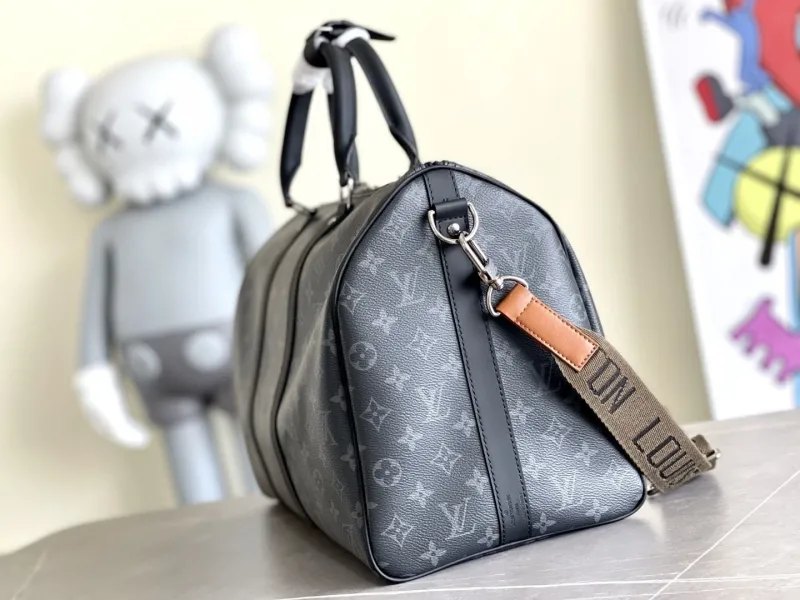 Alternative view of LV Travel Bags-108