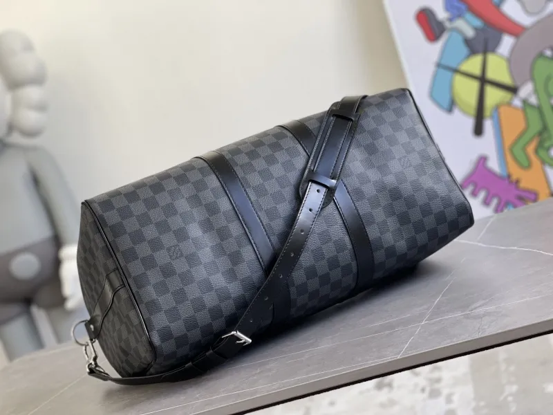 LV Travel Bags-112 - Image 4
