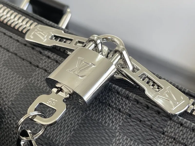 LV Travel Bags-112 - Image 7