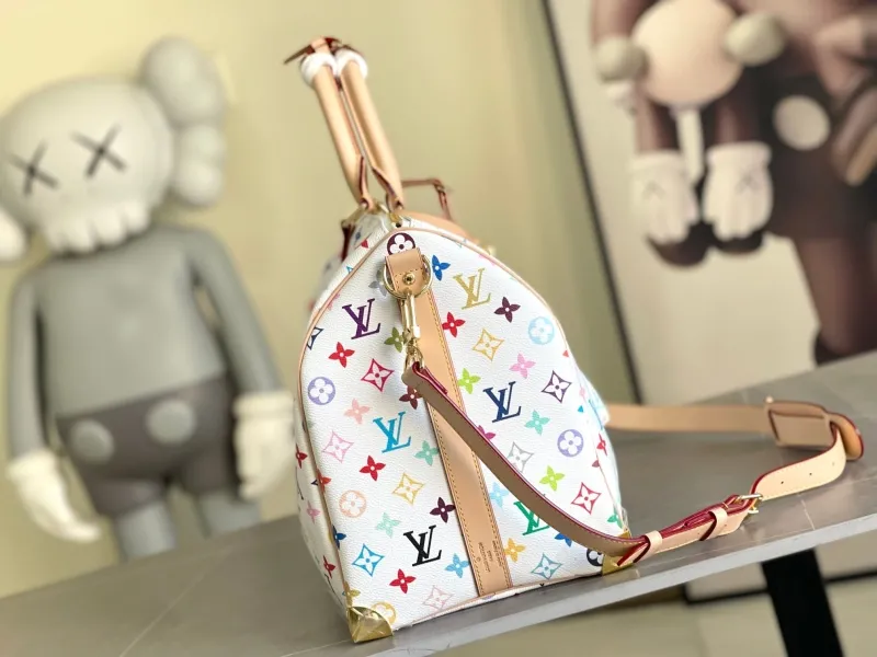 Alternative view of LV Travel Bags-116
