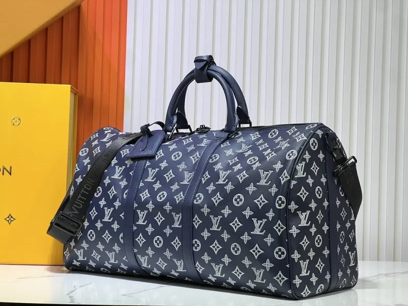 LV Travel Bags-119 - Image 3
