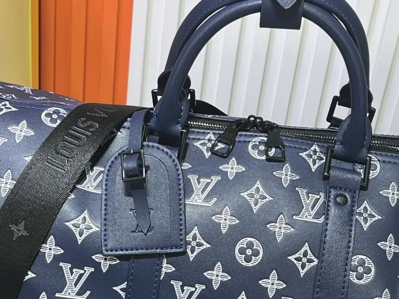 LV Travel Bags-119 - Image 4