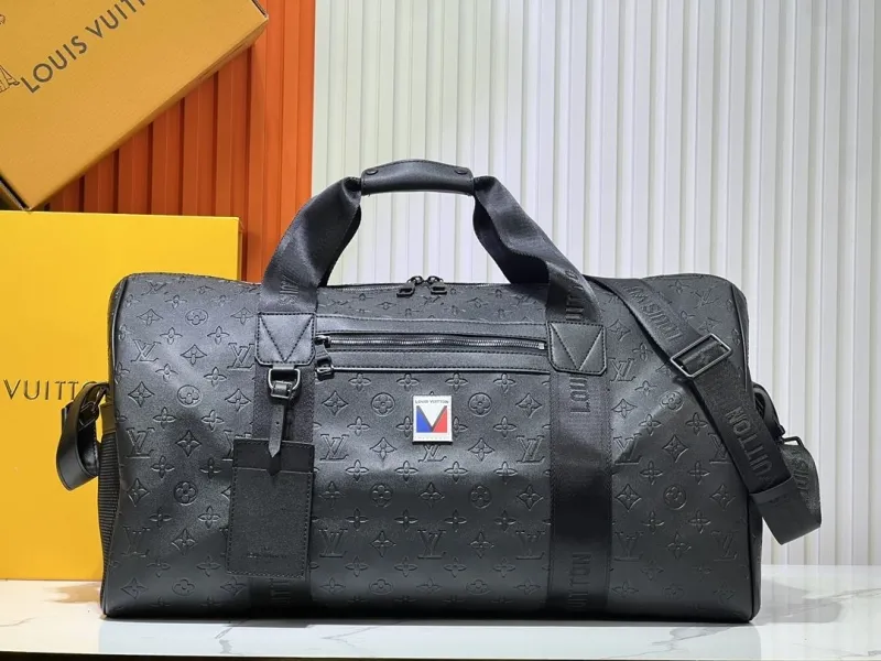 LV Travel Bags-120