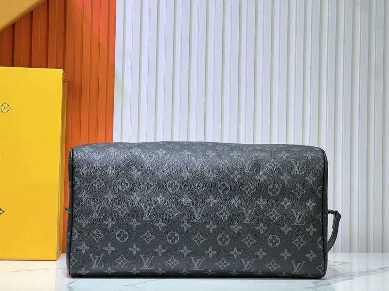 LV Travel Bags-121 - Image 7