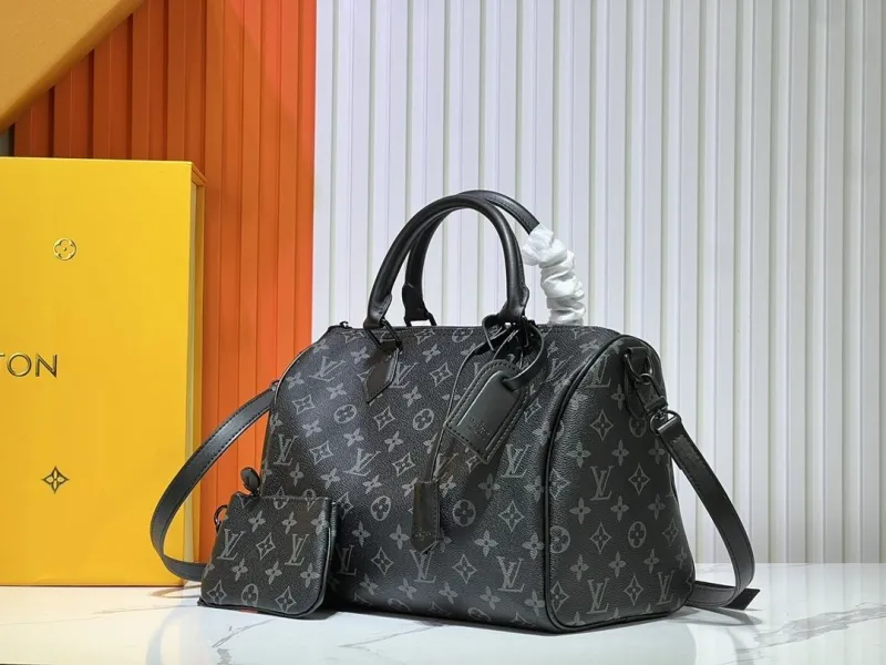 LV Travel Bags-122 - Image 3