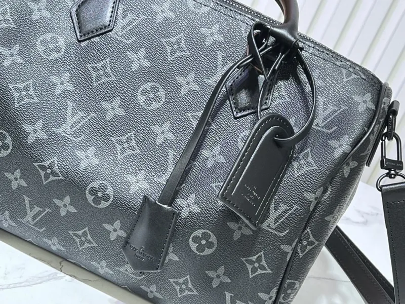 LV Travel Bags-122 - Image 4