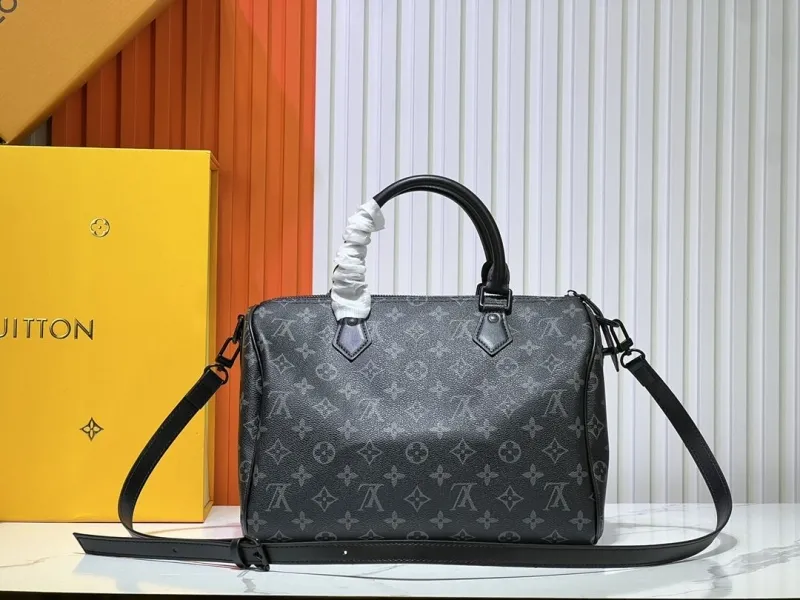 LV Travel Bags-122 - Image 6