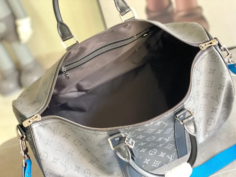 LV Travel Bags-135 - Image 9